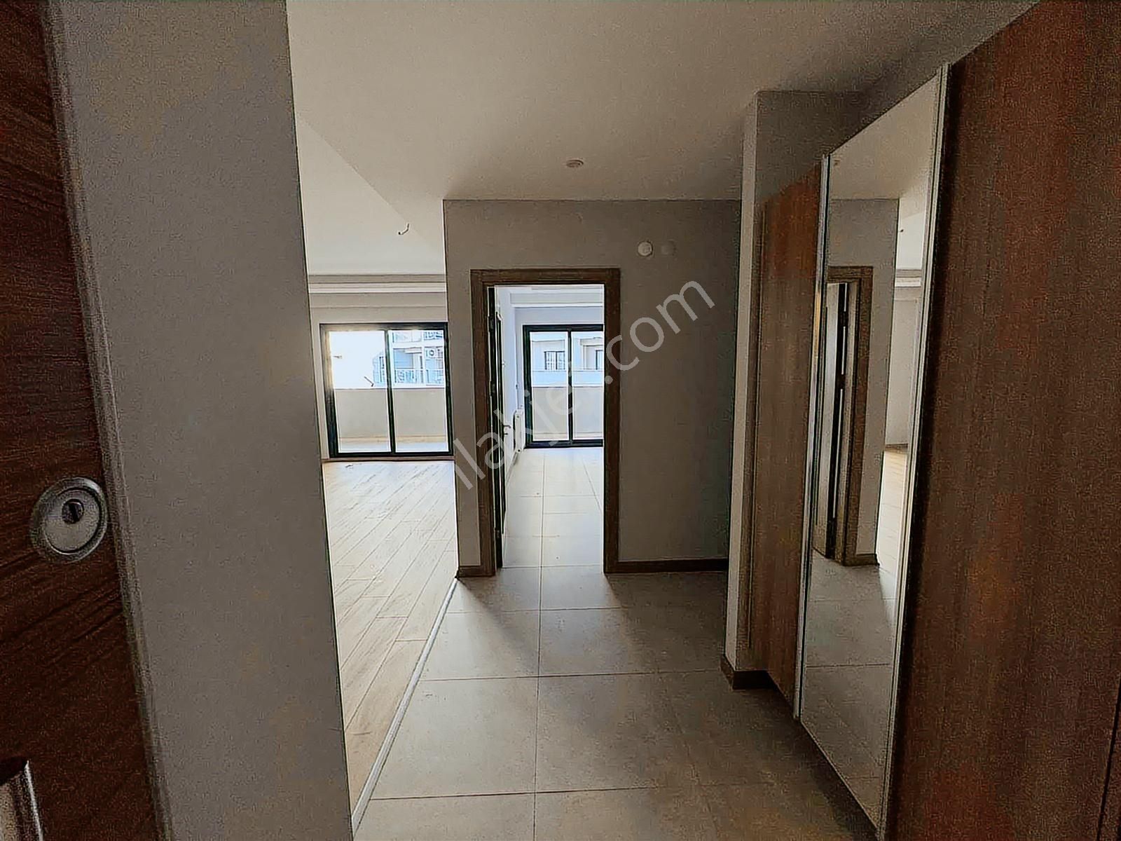 Torbalı Da İzban Yakını Havuzlu Site İçi Satılık 3+1 Lüks Daire - Görsel 25