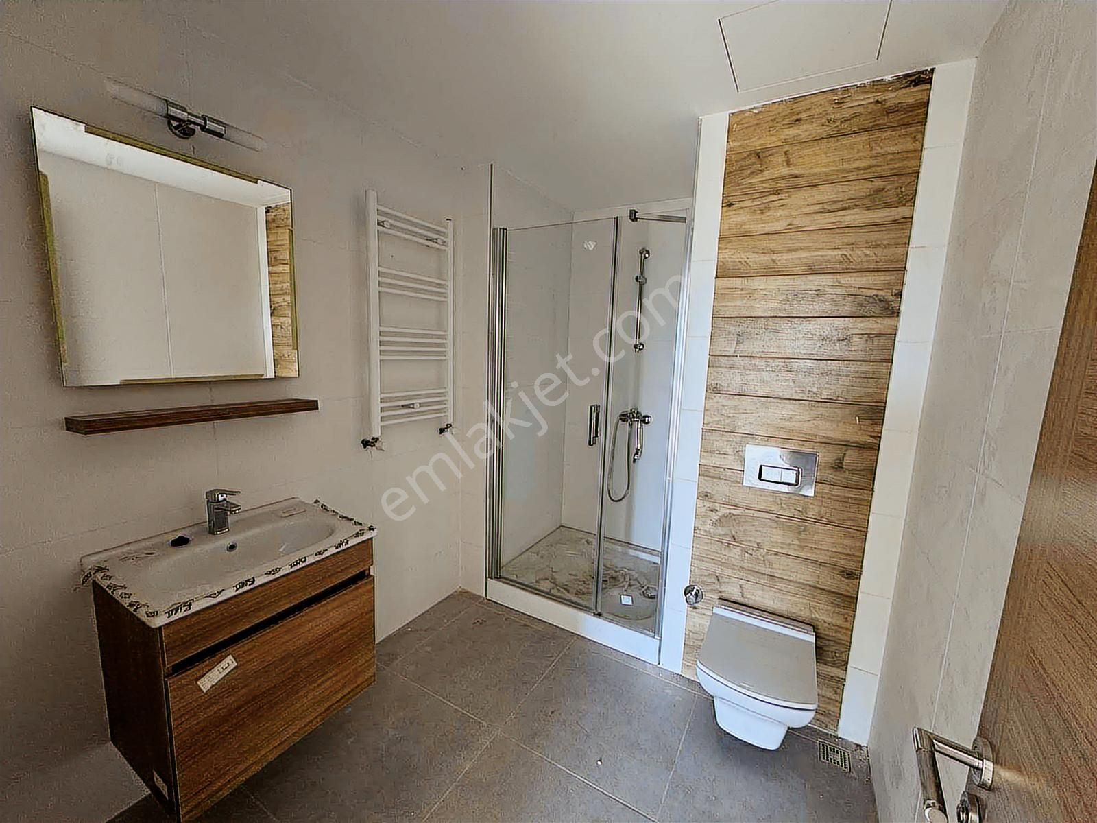 Torbalı Da Havuzlu Güvenlikli Sitede Satılık Arakat 2+1 Daire - Görsel 13