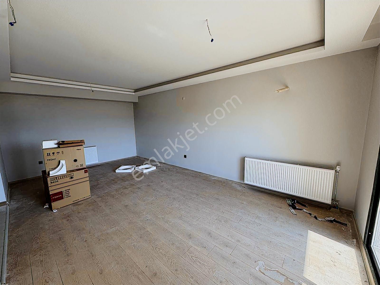 Torbalı Da Havuzlu Güvenlikli Sitede Satılık Arakat 2+1 Daire - Görsel 22