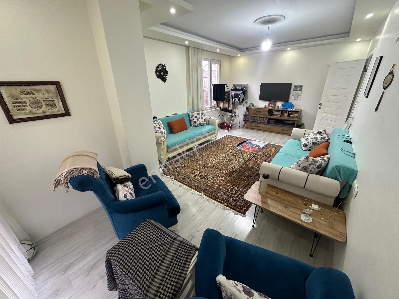 Arnavutköy İstiklal Mahallesi 110 M2 3.kat Geniş Lüx Daire - Görsel 3