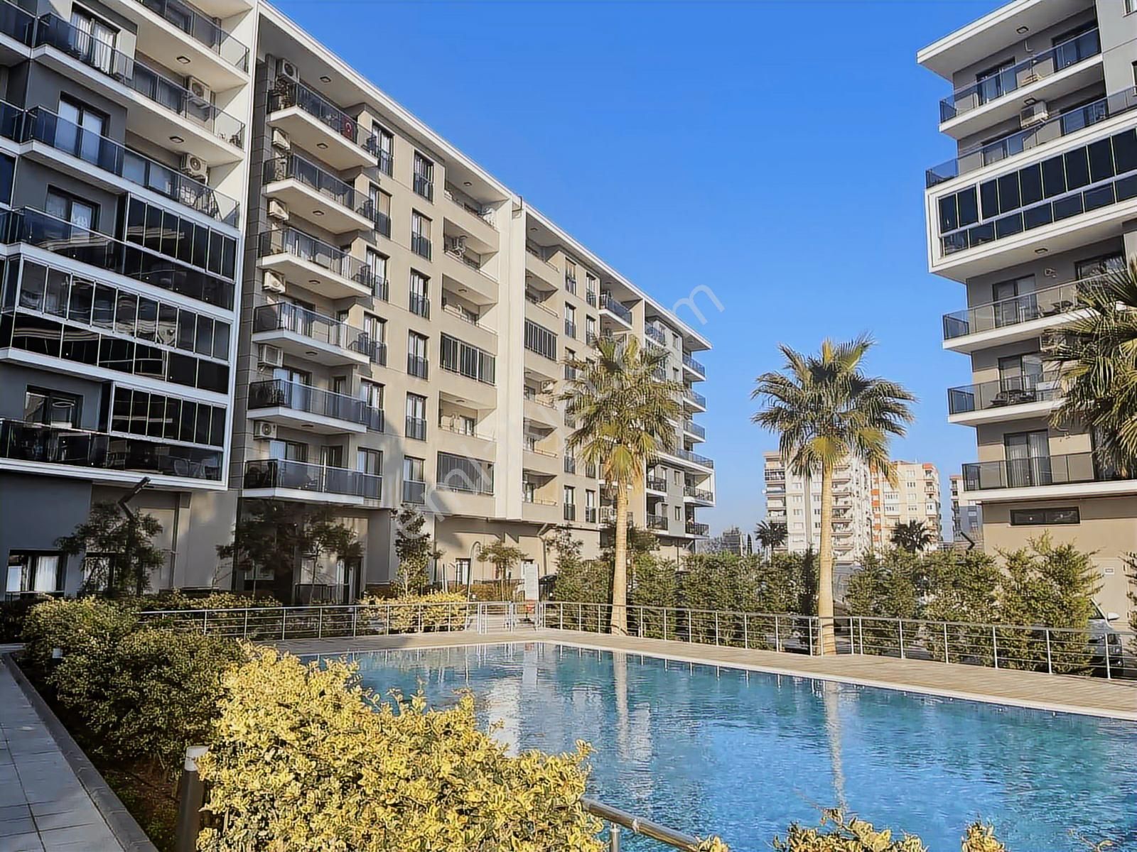 Torbalı İzban Yakını Havuzlu Sitede Satılık 1+1 Daire - Görsel 11