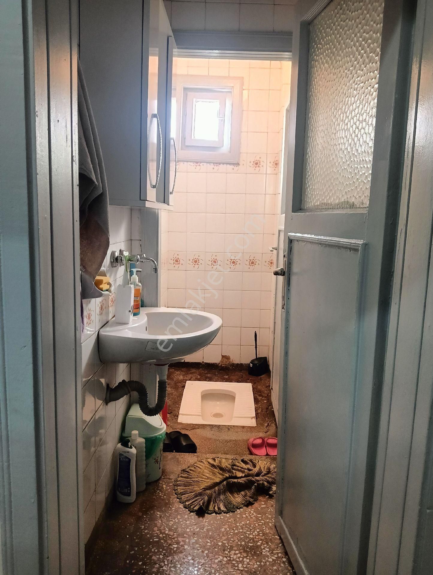 Akyol Gayrimenkul Den Satlık Bey Mahallesinde Sobalı Katdan Bölme Daire 2+1 - Görsel 14