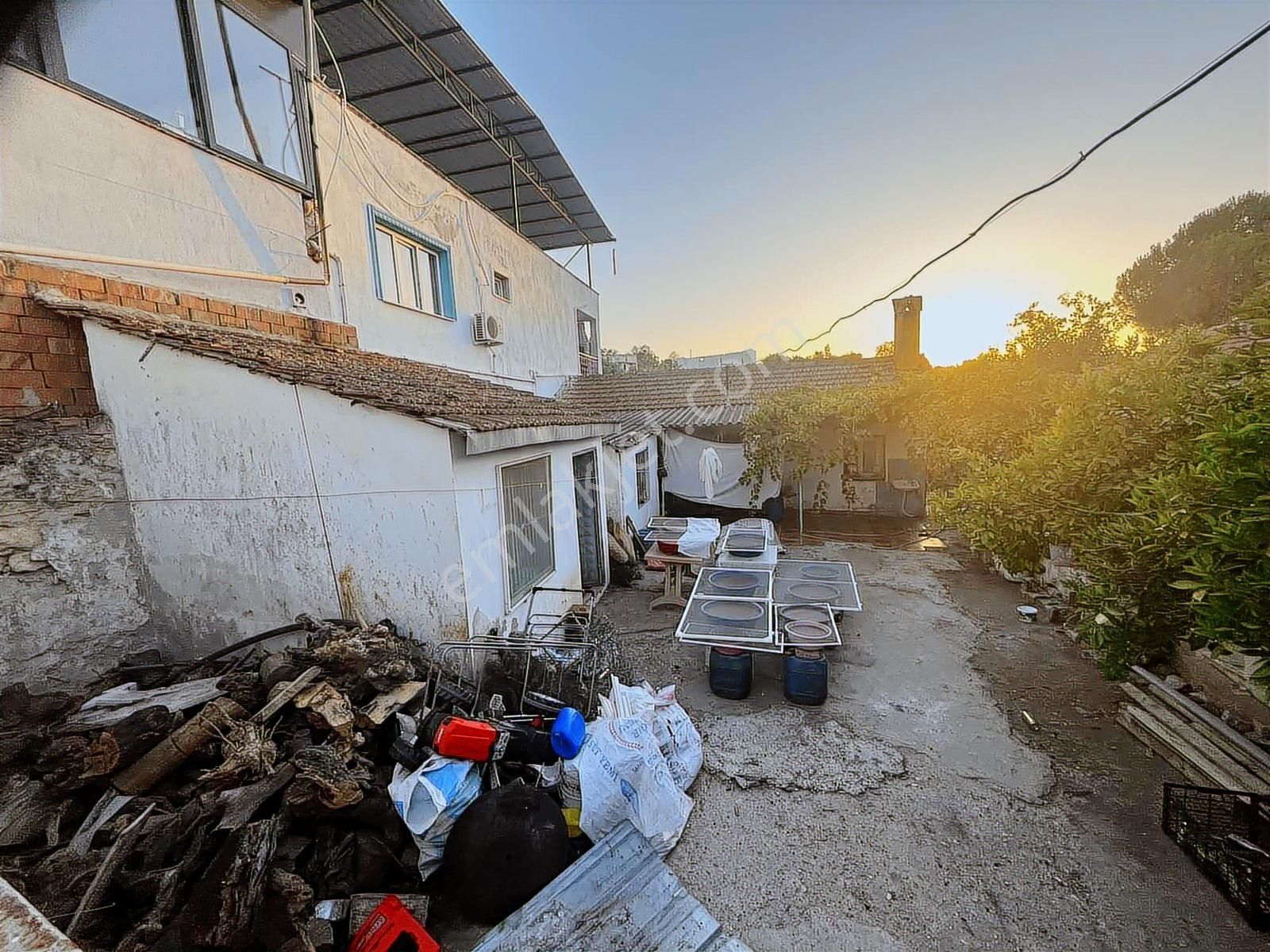 Torbalı Çamlıca Mah 495 M2 Müstakil Avlulu Kargir Ev Ve Arsası - Görsel 27