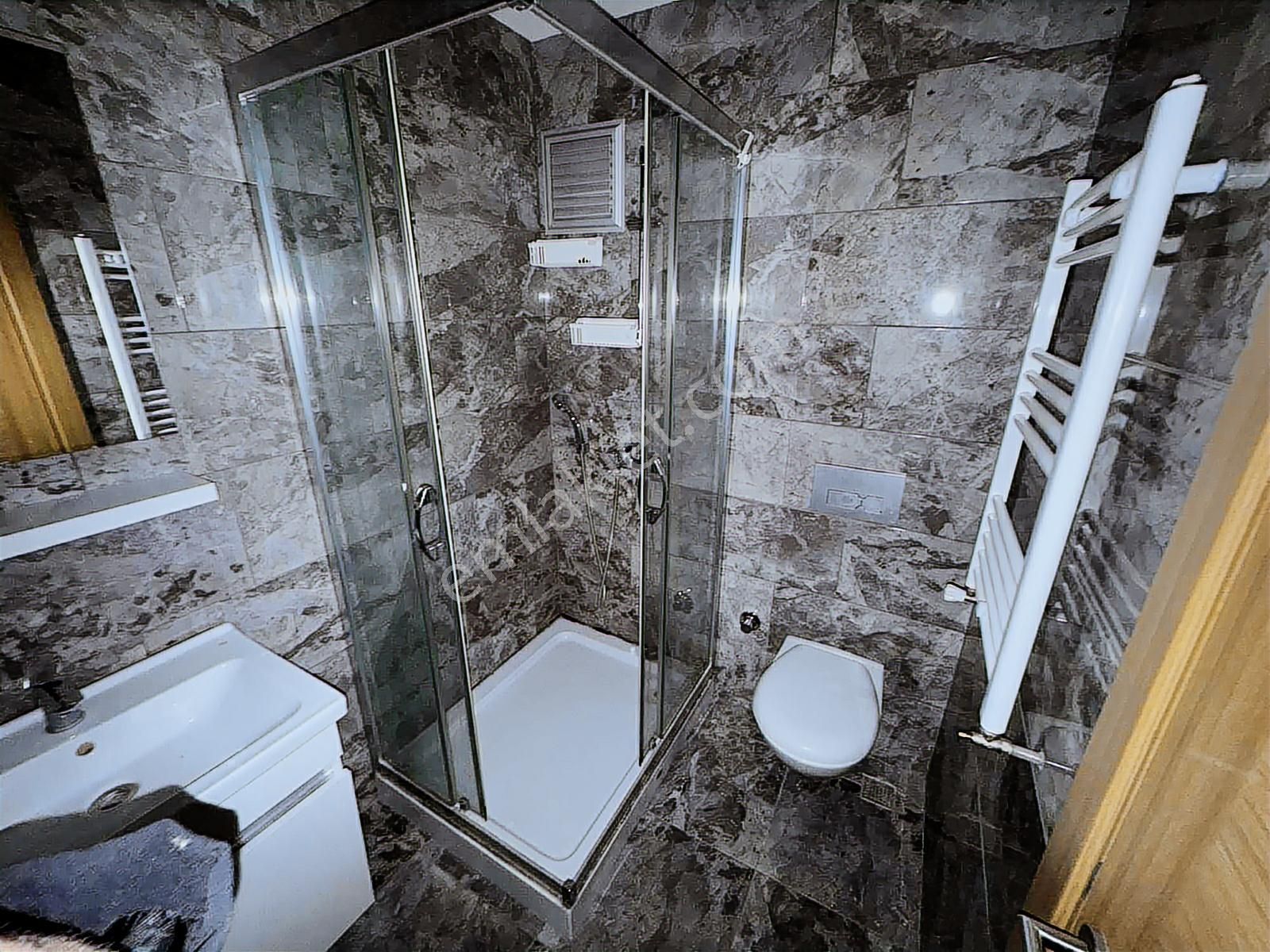 Torbalı İzban Yakını Havuzlu Sitede Satılık Bahçeli 1+1 Daire - Görsel 31