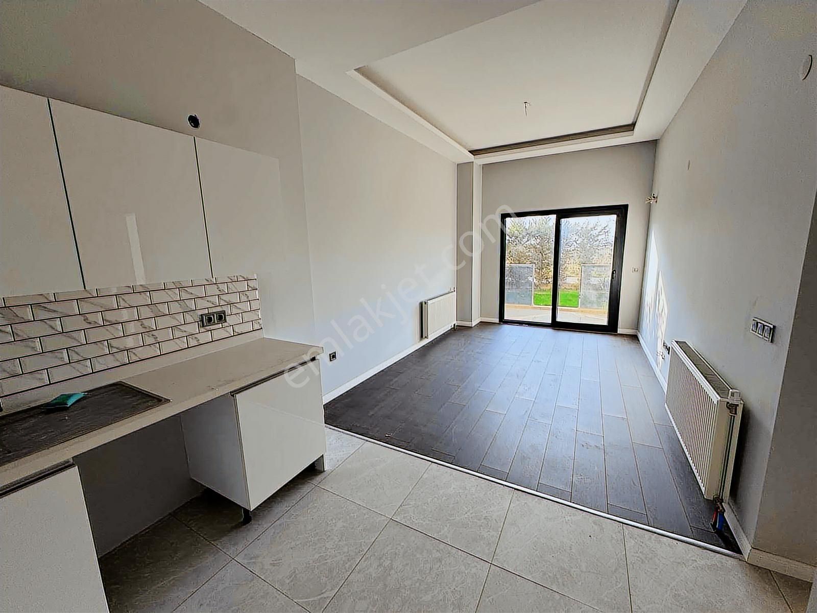 Torbalı İzban Yakını Havuzlu Sitede Satılık Bahçeli 1+1 Daire - Görsel 9