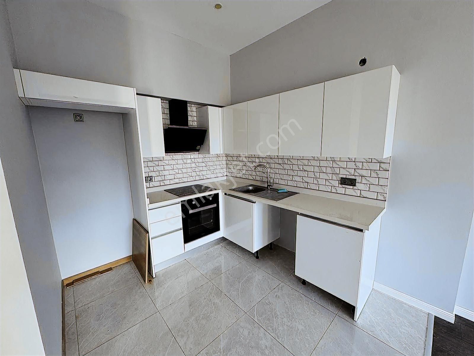 Torbalı İzban Yakını Havuzlu Sitede Satılık Bahçeli 1+1 Daire - Görsel 10