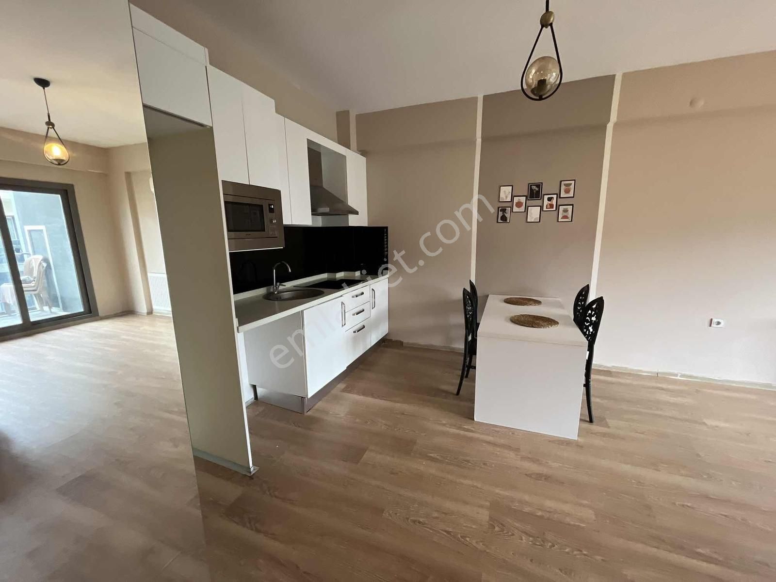 Turyap Torbalı Yedi Eylül Mah Havuzlu Sitede Kiralık 1+1 Daire - Görsel 7