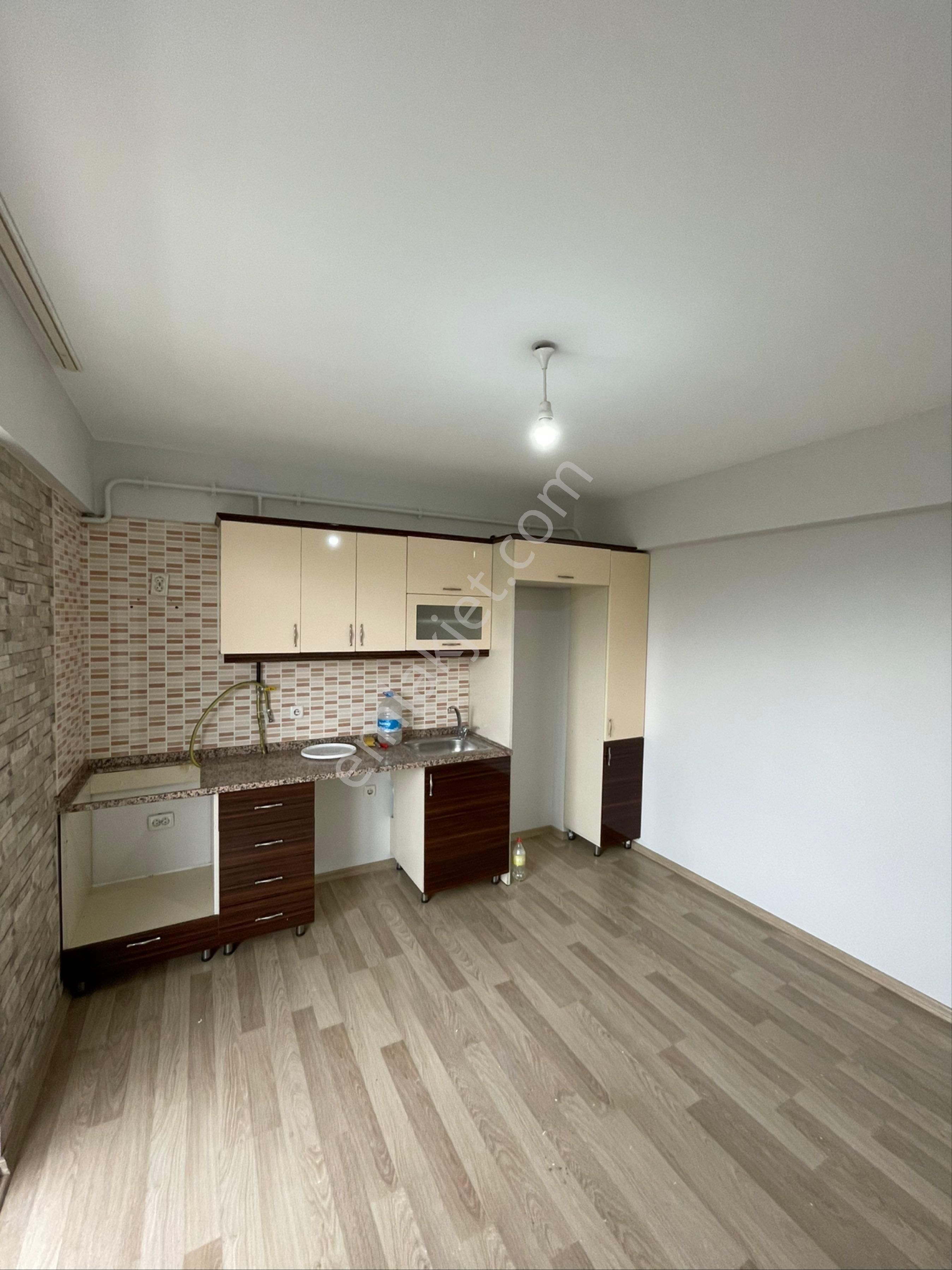 Emlakçe G Y M'den Arifbey Mah Merkezde Megalit Evlerde Kiralık Daire - Görsel 3