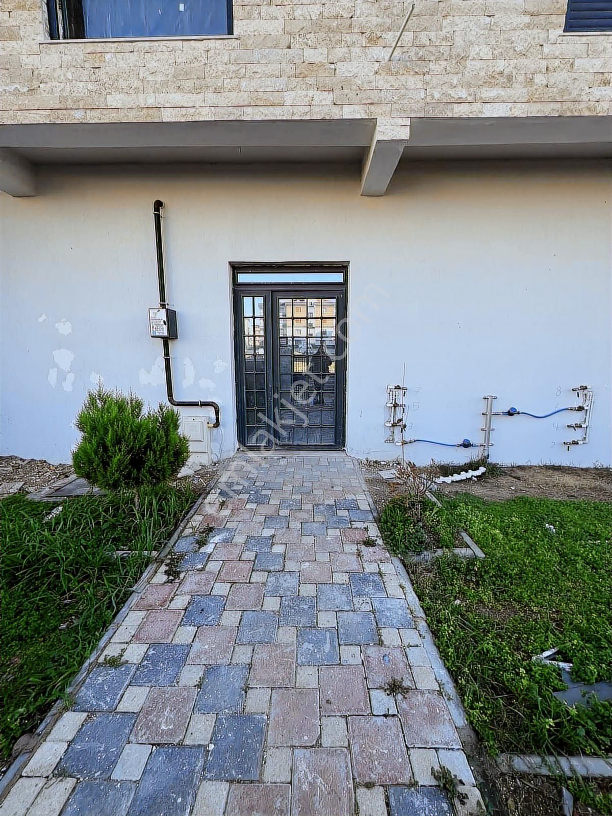 Tepeköyde Asansörlü, Otoparklı 3+1 Çift Balkon - Görsel 4