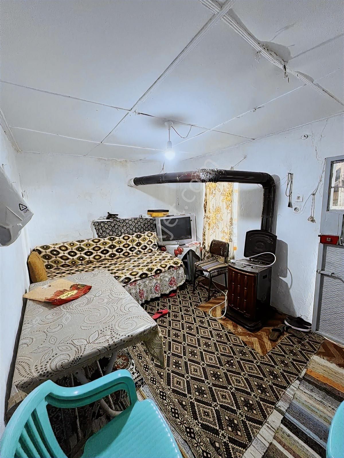 Torbalı Dağtekke Köyü Emsalsiz Parsel Tek Tapu İmarlı Köy Evi - Görsel 9