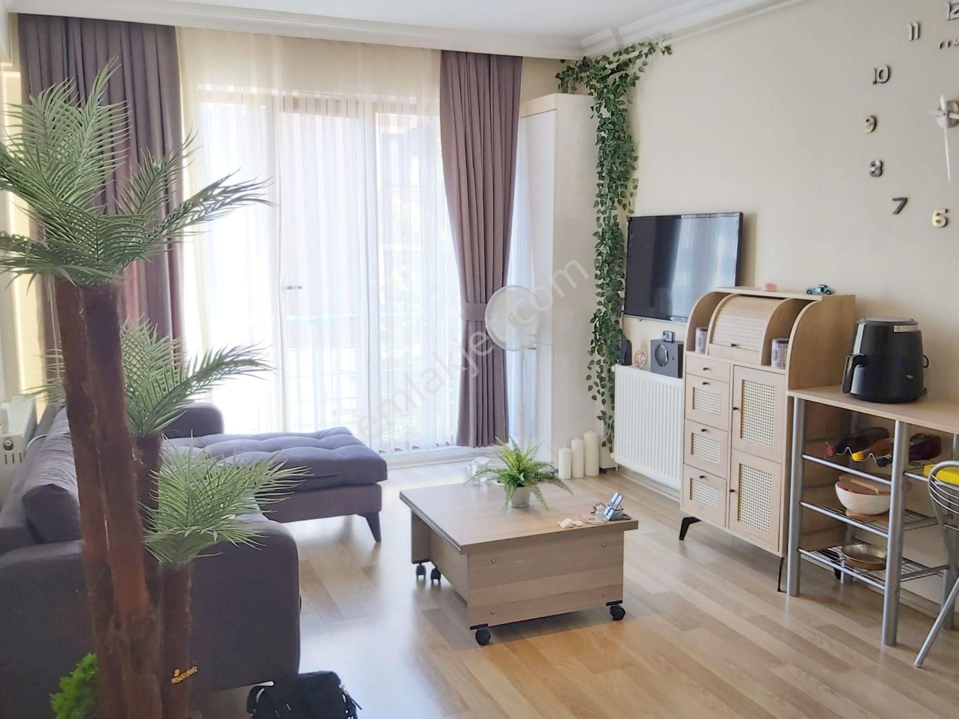 Mertcan'dan Yayalar Mahallesi İskanlı Ara Kat 1+1 Daire - Görsel 2