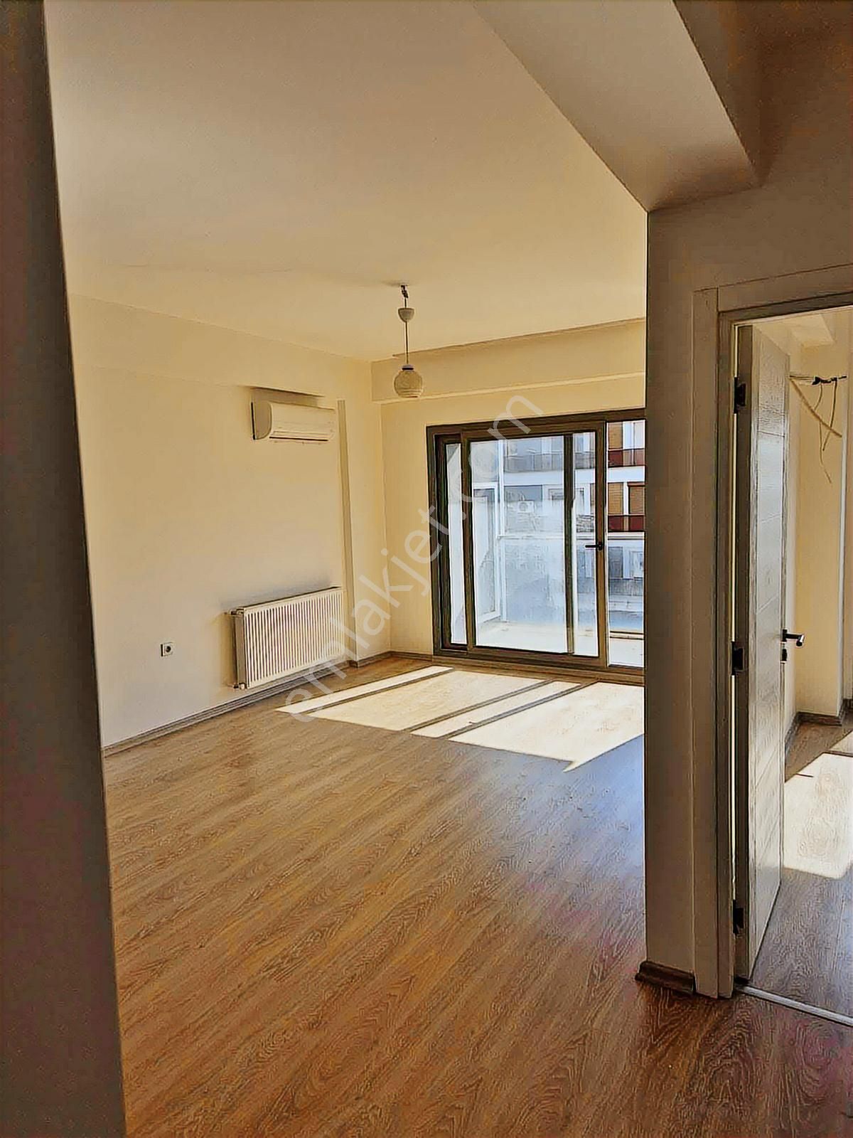 Torbalı Yedi Eylül Mah Havuzlu Site İçinde 1+1 Satılık Daire - Görsel 11