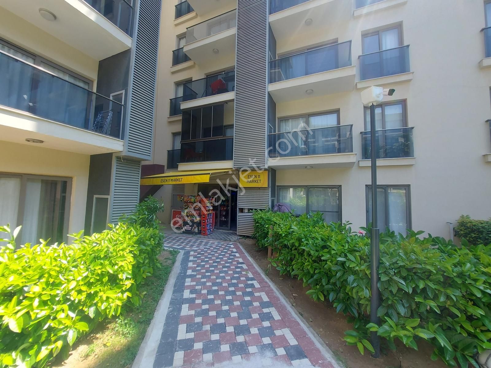 Torbalı Yedi Eylül Mah Havuzlu Site İçinde 1+1 Satılık Daire - Görsel 27