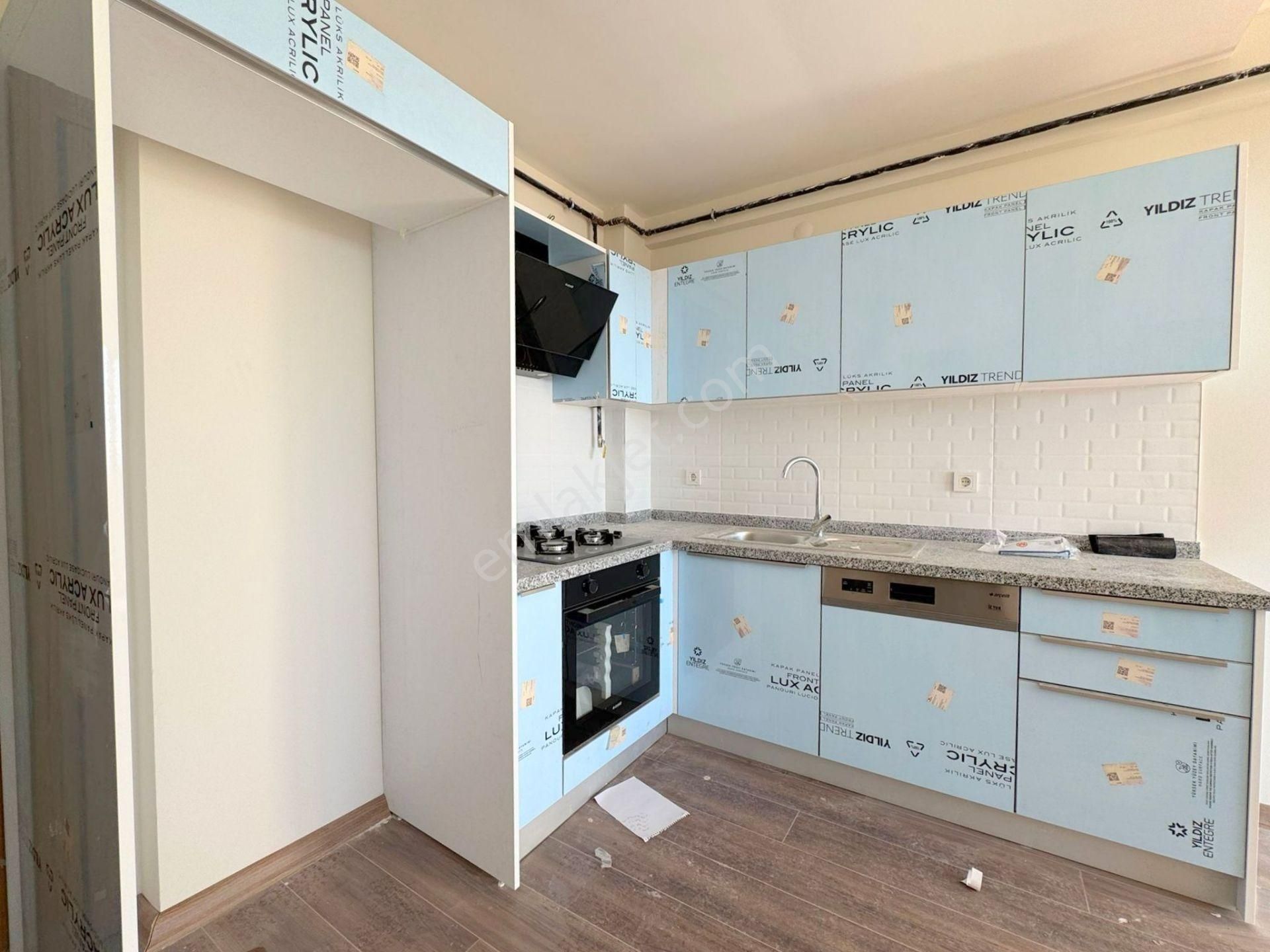 Mertcan'dan Metroya 9dk Deniz Manzaralı Balkonlu 1+1 Daire - Görsel 5