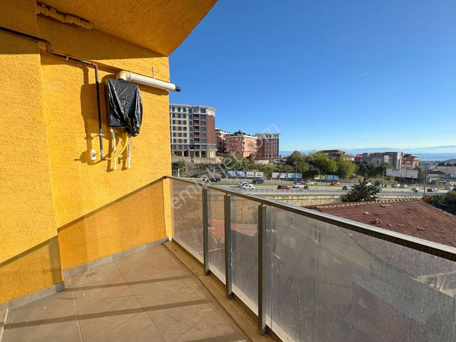 Mertcan'dan Metroya 9dk Deniz Manzaralı Balkonlu 1+1 Daire - Görsel 3