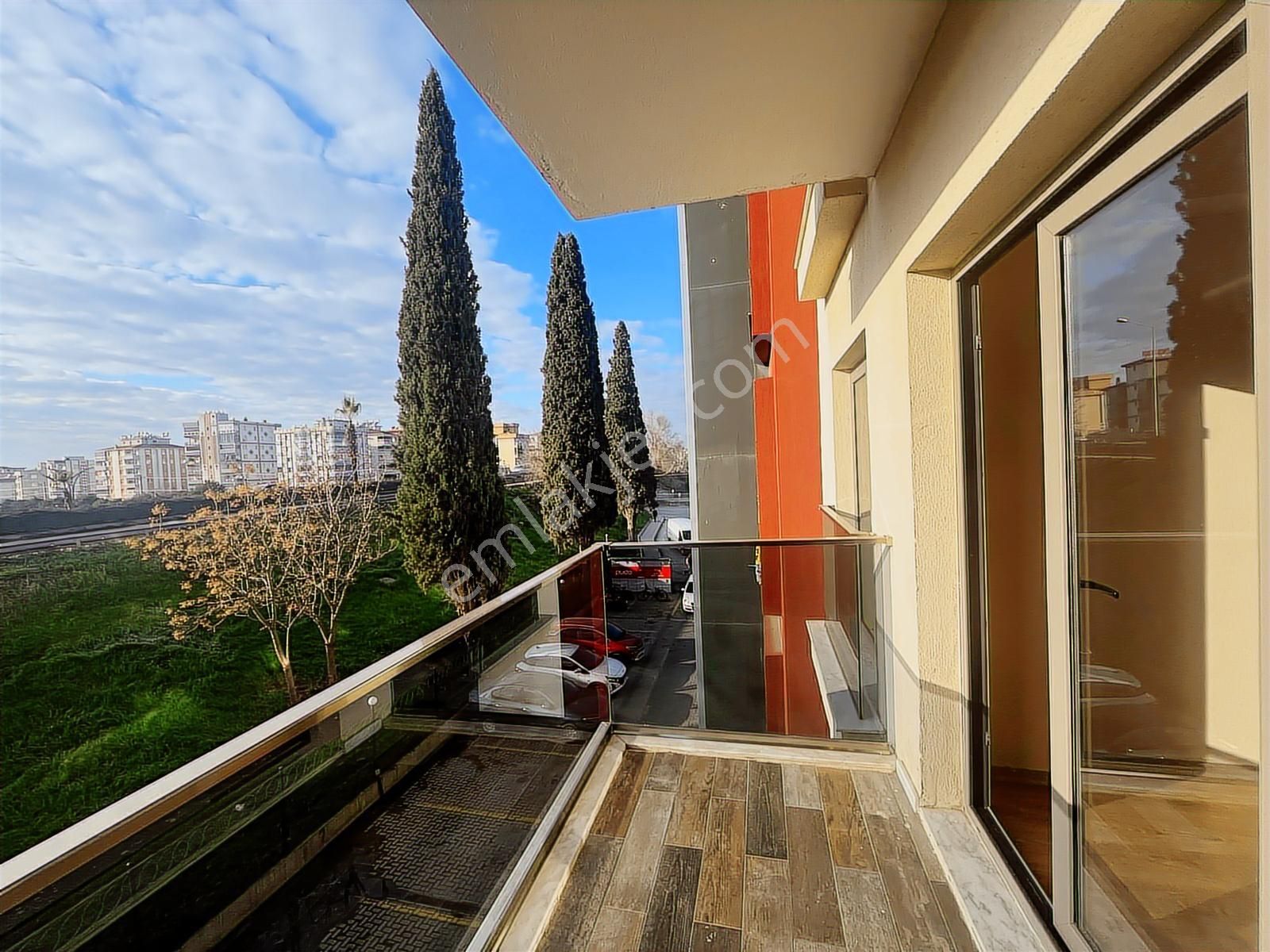 Torbalı Yedi Eylül Mah Havuzlu Sitede 2+1 Kiralık Daire - Görsel 13