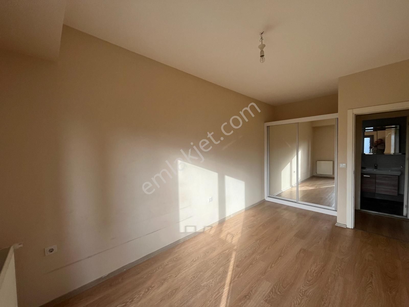 Torbalı Yedi Eylül Mah Havuzlu Sitede 2+1 Kiralık Daire - Görsel 15