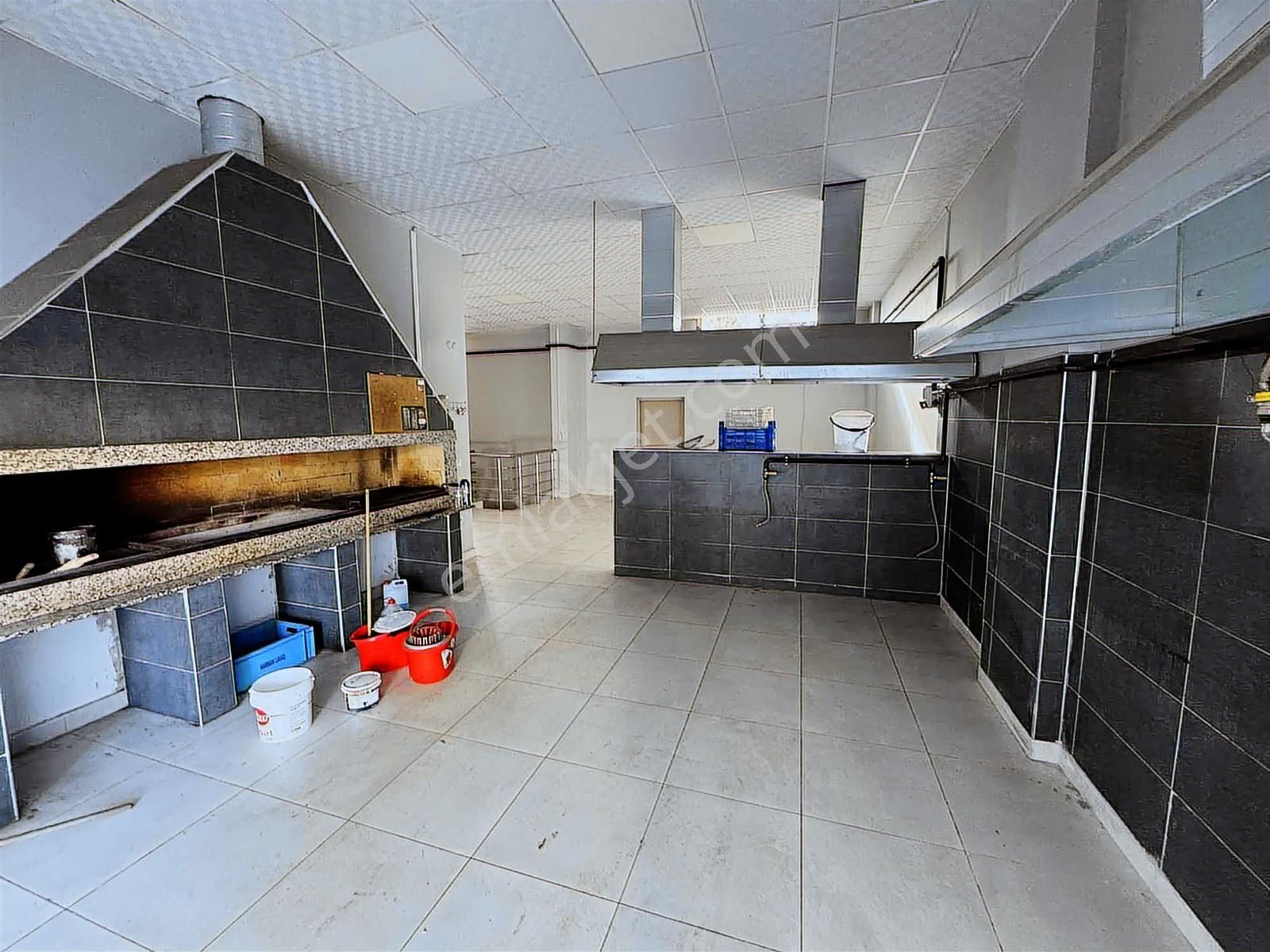 Torbalı Da İzban Yakını Muhteşem Lokasyon Kiralık Dükkan - Görsel 15