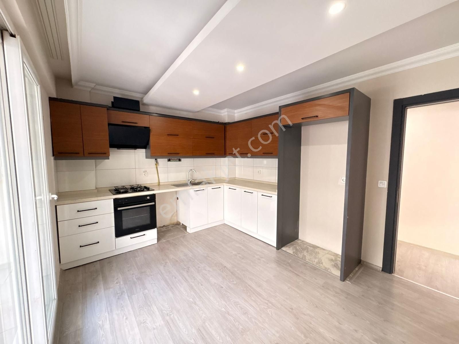 Turyap Torbalı- Kipa Mevkii Havuzlu Sitede Lüx 3+1 Kiralık Daire - Görsel 13