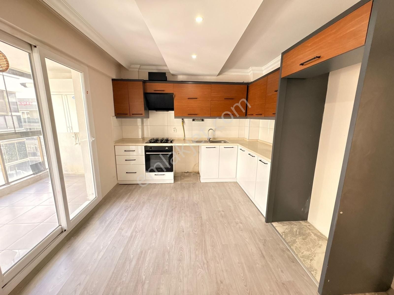 Turyap Torbalı- Kipa Mevkii Havuzlu Sitede Lüx 3+1 Kiralık Daire - Görsel 3