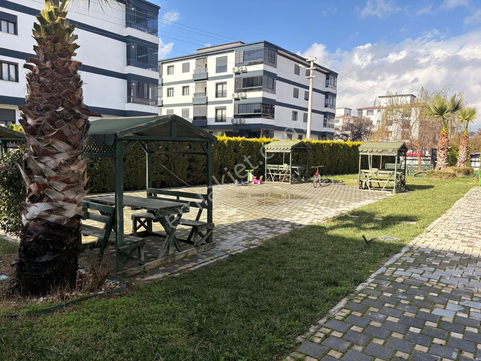 Turyap Torbalı- Kipa Mevkii Havuzlu Sitede Lüx 3+1 Kiralık Daire - Görsel 8