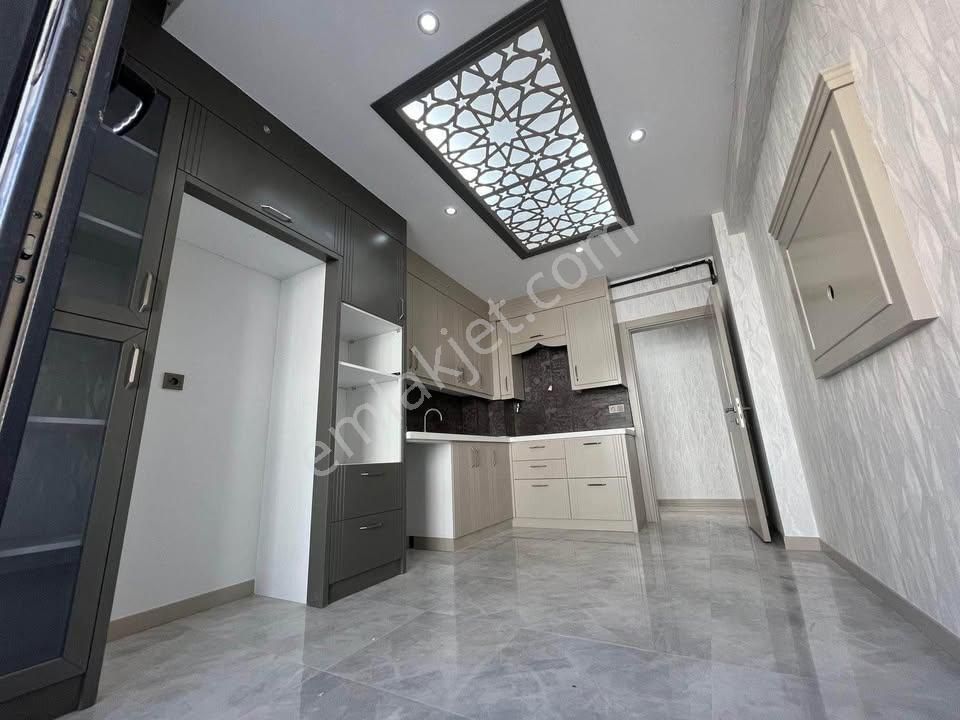 Beylikdüzü Yakuplu Mah. Medilife Hastane Arkası Ayrı Mutfaklı 1+1 Dairemiz.. - Görsel 2