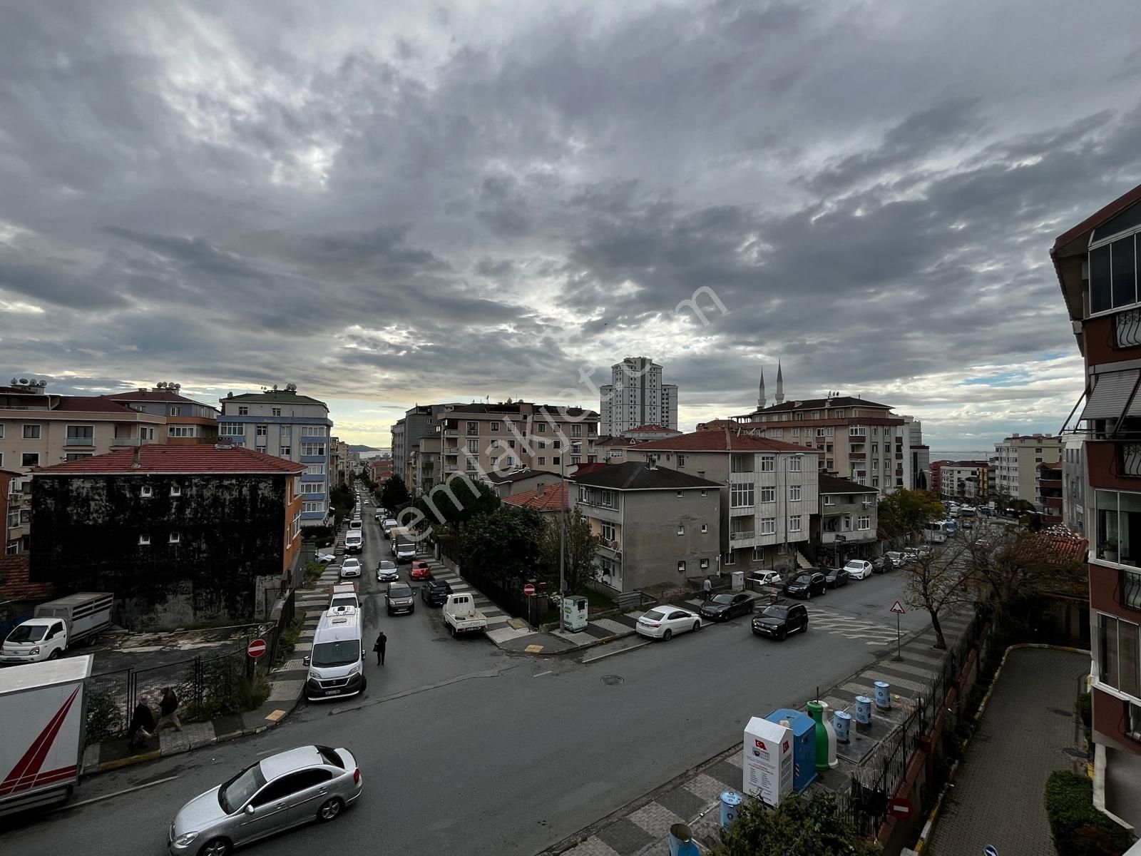 Zümrütevler Hukukçular Sitesinde Metroya 5-10 Dk Yürüme Mesafesi - Görsel 24