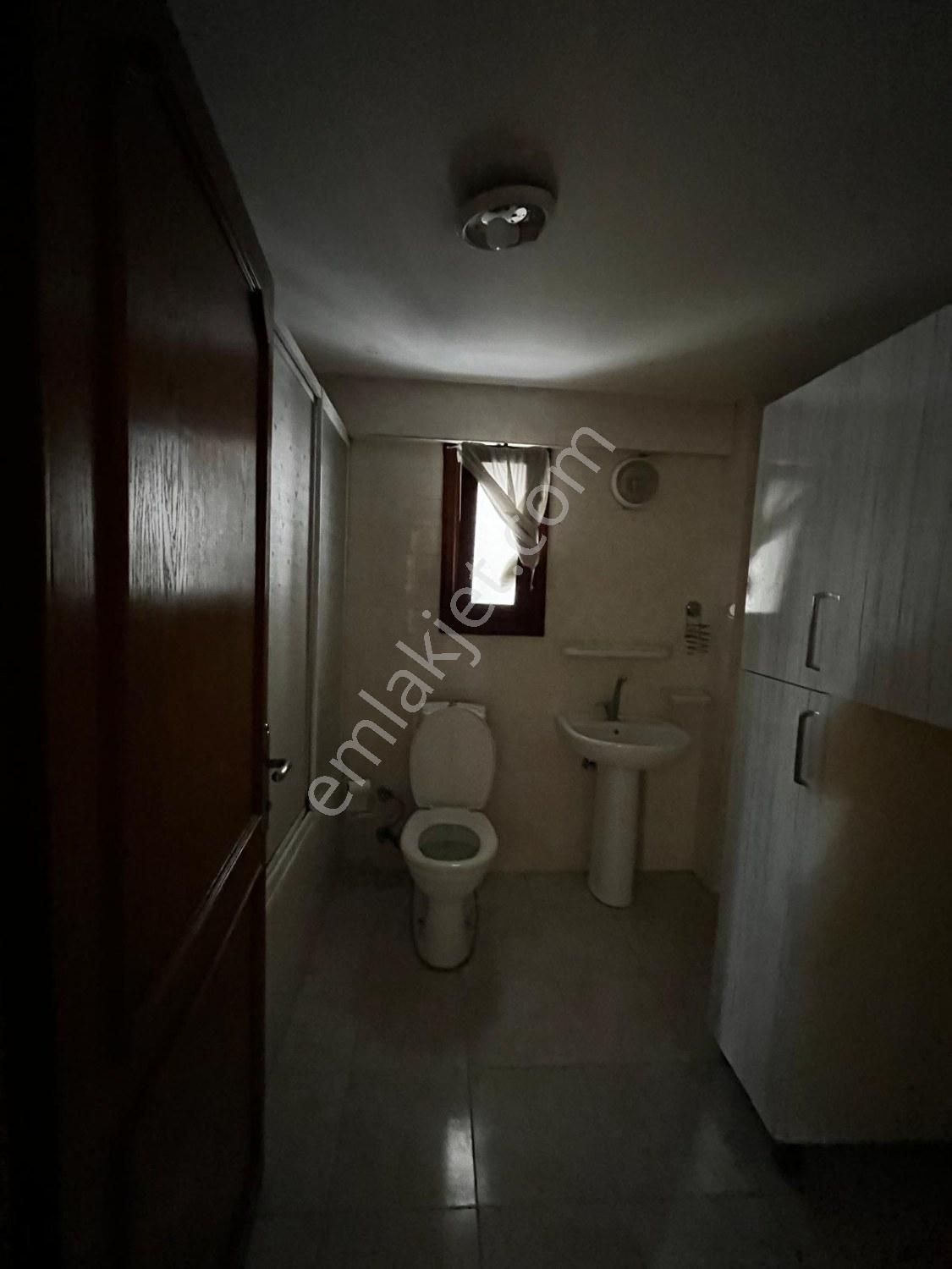 Zümrütevler Hukukçular Sitesinde Metroya 5-10 Dk Yürüme Mesafesi - Görsel 21