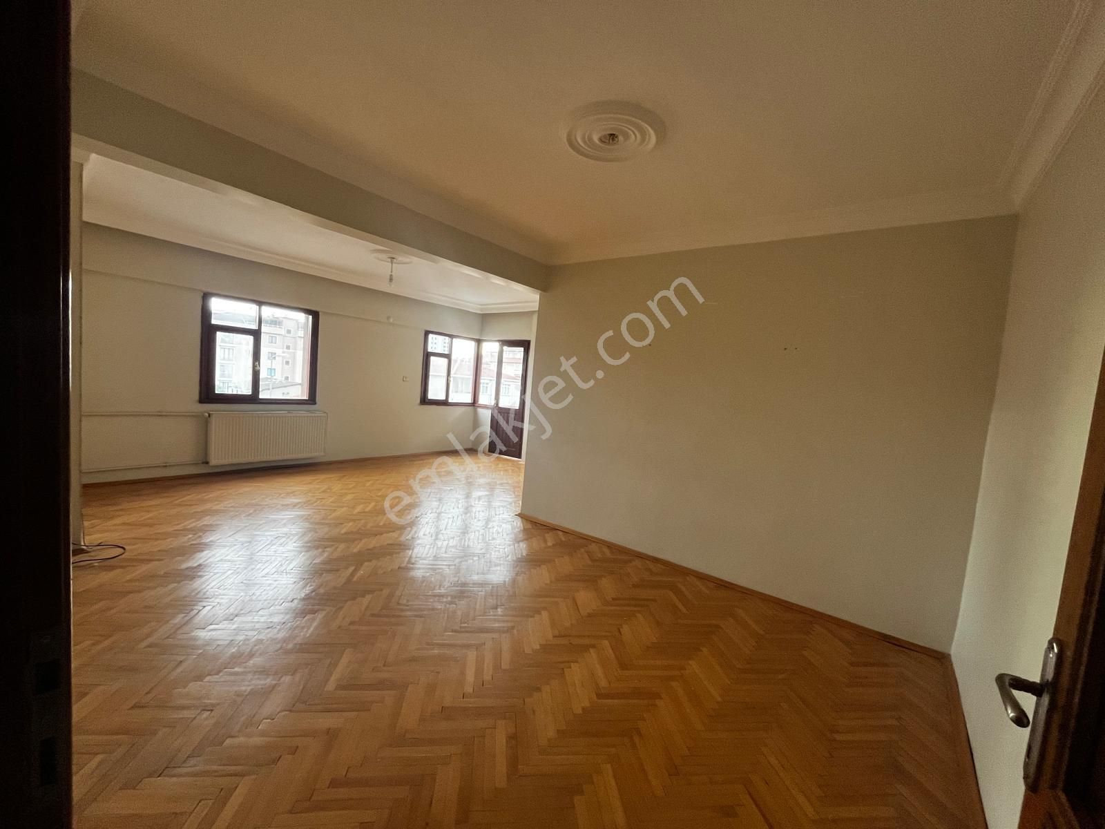 Zümrütevler Hukukçular Sitesinde Metroya 5-10 Dk Yürüme Mesafesi - Görsel 6