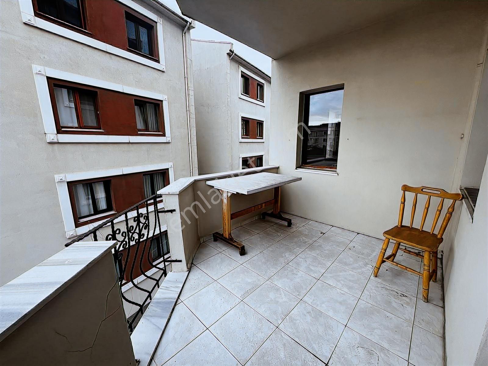 Zümrütevler Hukukçular Sitesinde Metroya 5-10 Dk Yürüme Mesafesi - Görsel 19