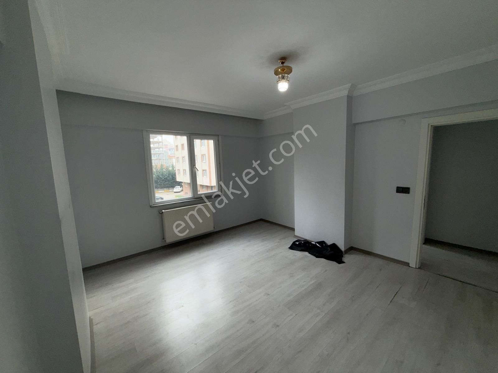 Atakent Sitesi Kiralık 3+1 100m² Asansörlü Balkonlu Güvenlikli - Görsel 2