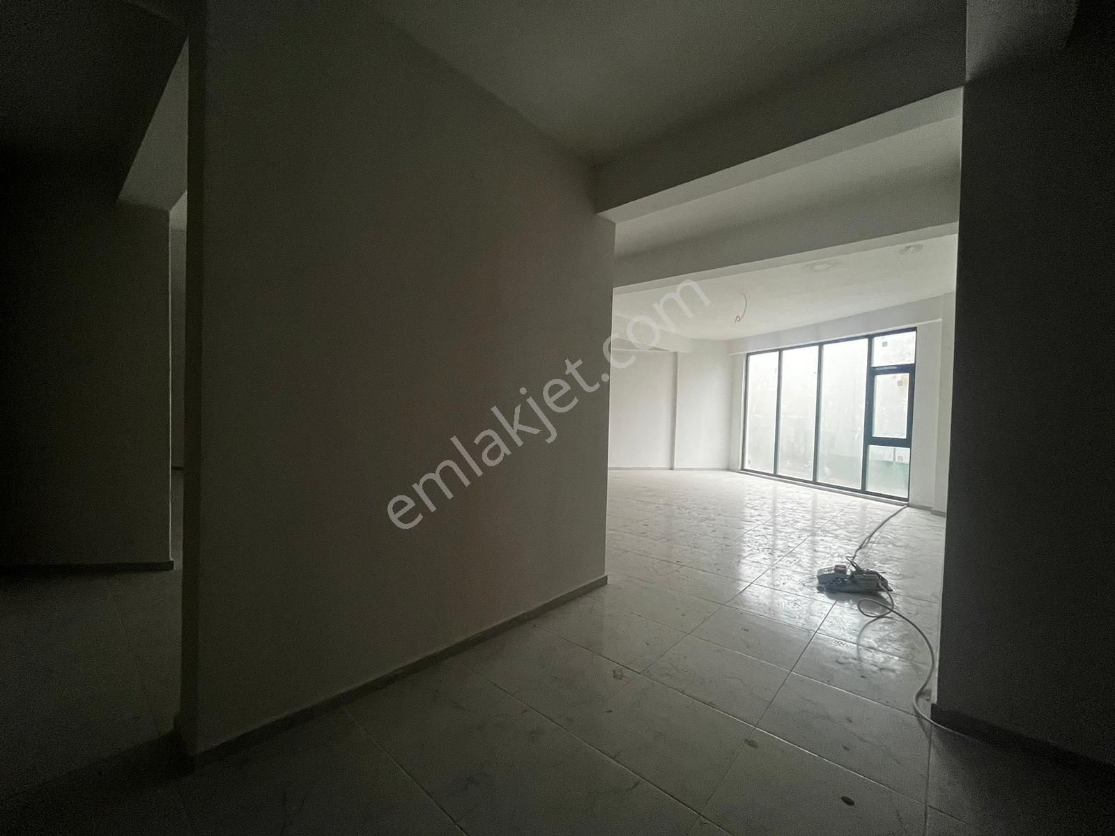 Tuzla Aydınlı Mah. Merkezi Konumda Kiralık Sıfır Dükkan - Görsel 14