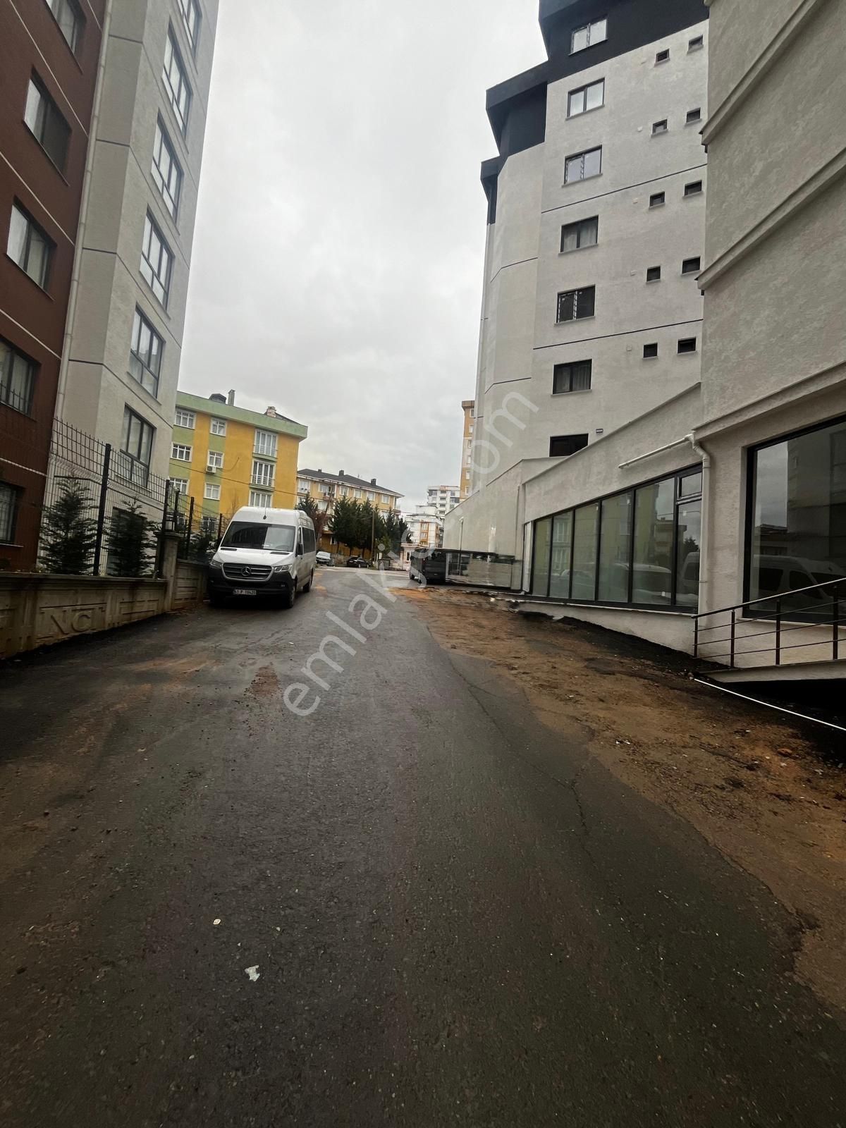 Tuzla Aydınlı Mah. Merkezi Konumda Kiralık Sıfır Dükkan - Görsel 20