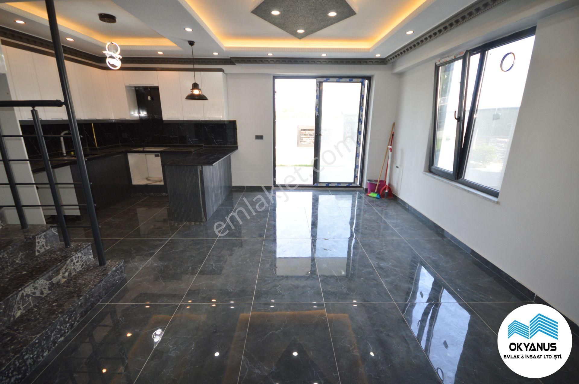 Sakarya Kocaali'de Özel Garajlı Bahçeli 4+1 Modern Villa - Görsel 13