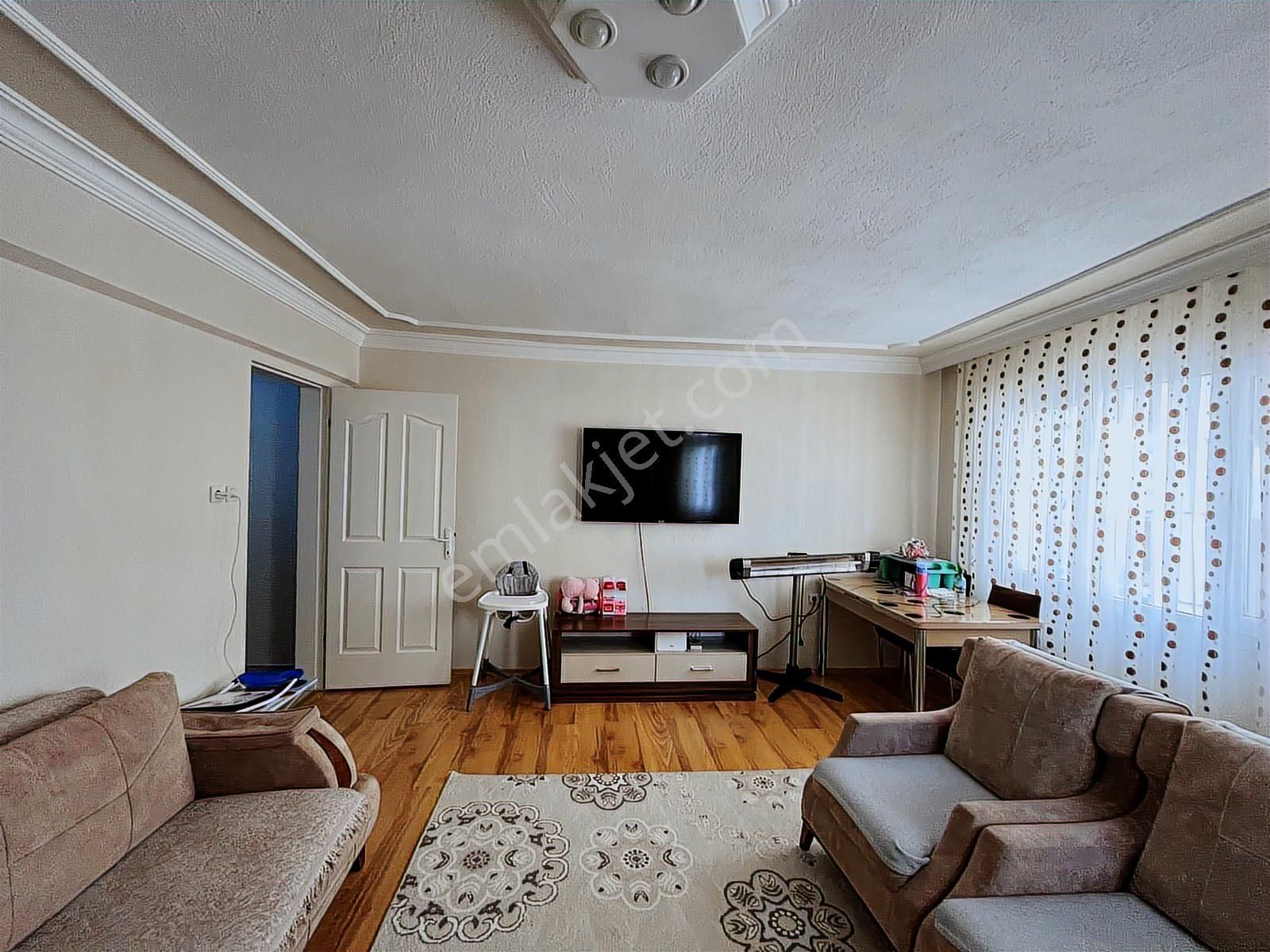 Torbalı Mahallesinde Otağ Sitesinde Ara Kat 3+1 Satılık Daire - Görsel 2