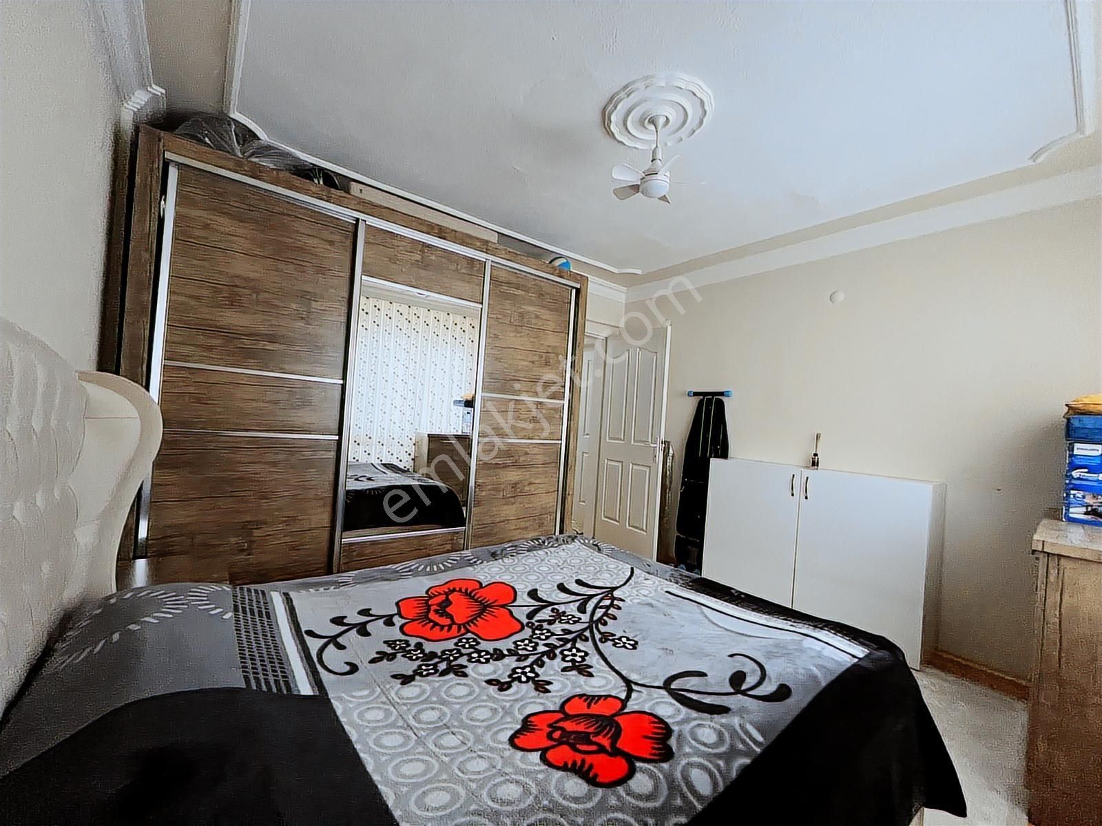 Torbalı Mahallesinde Otağ Sitesinde Ara Kat 3+1 Satılık Daire - Görsel 9