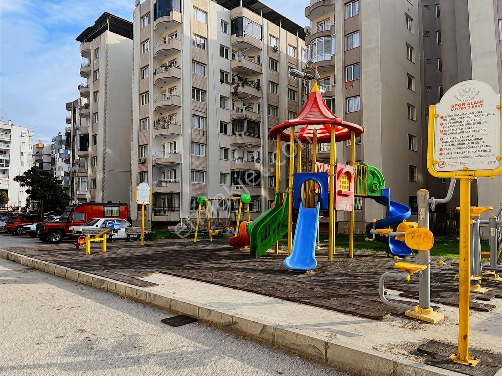 Torbalı Mahallesinde Otağ Sitesinde Ara Kat 3+1 Satılık Daire - Görsel 8