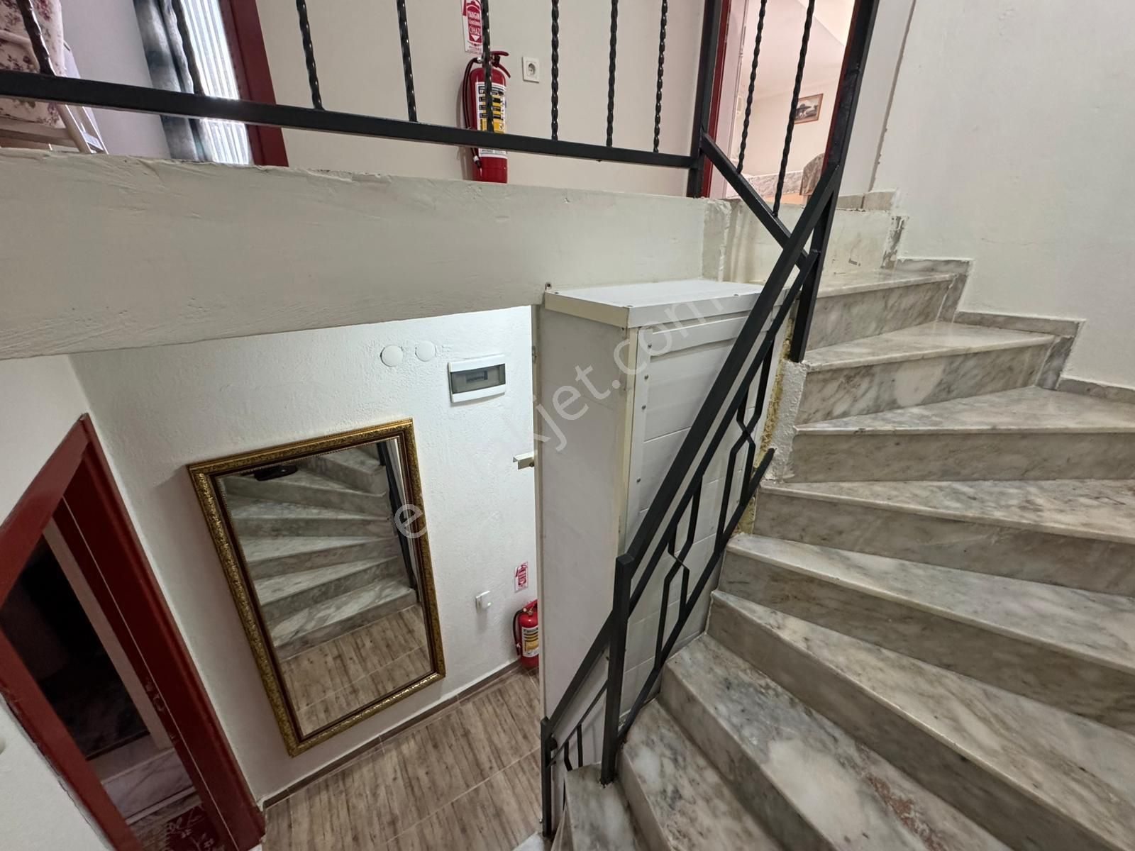 Dikili Merkezde | 6 Odalı, Bahçeli, Yüksek Getirili Pansiyon - Görsel 8