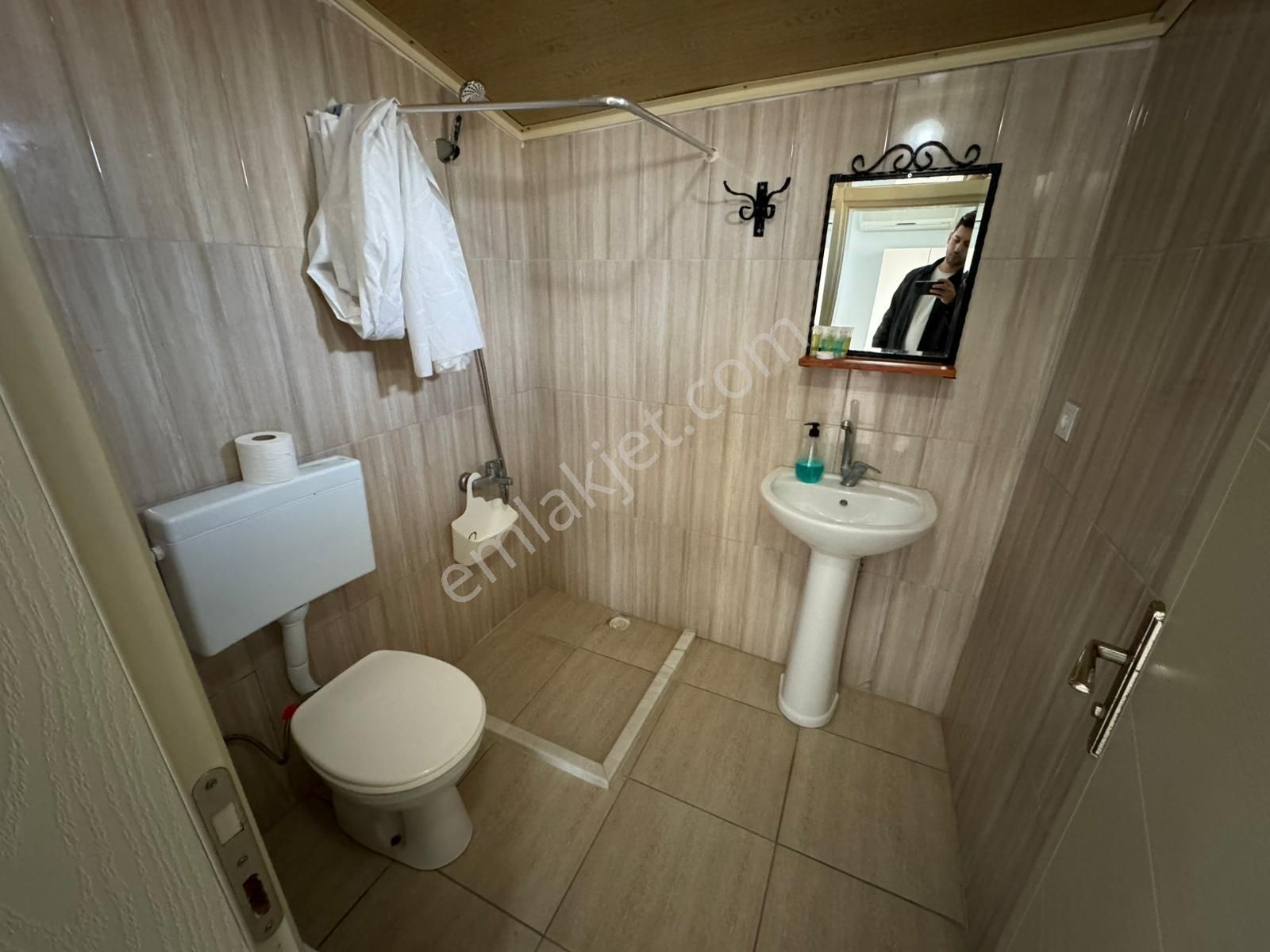 Dikili Merkezde | 6 Odalı, Bahçeli, Yüksek Getirili Pansiyon - Görsel 22