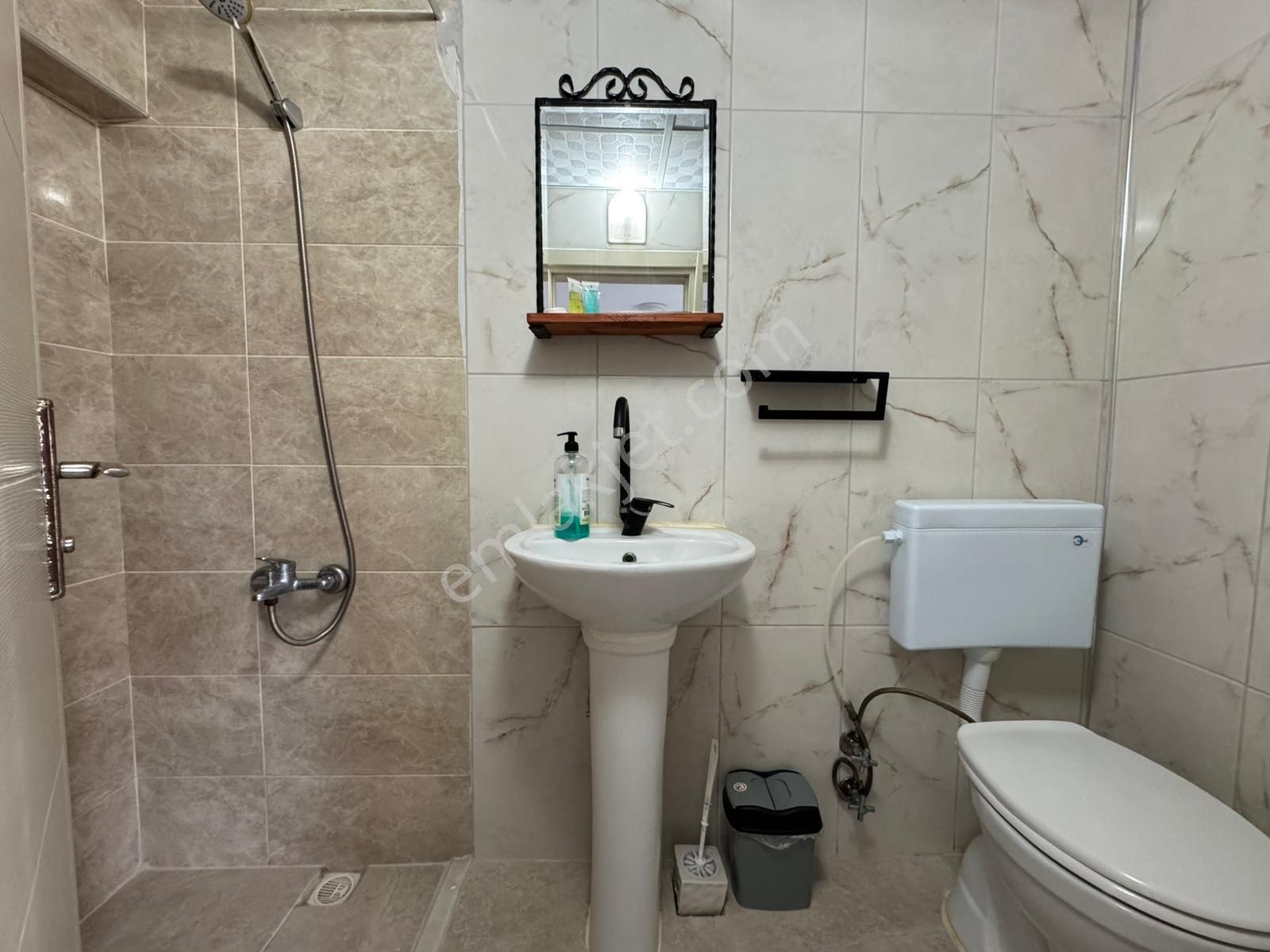 Dikili Merkezde | 6 Odalı, Bahçeli, Yüksek Getirili Pansiyon - Görsel 13