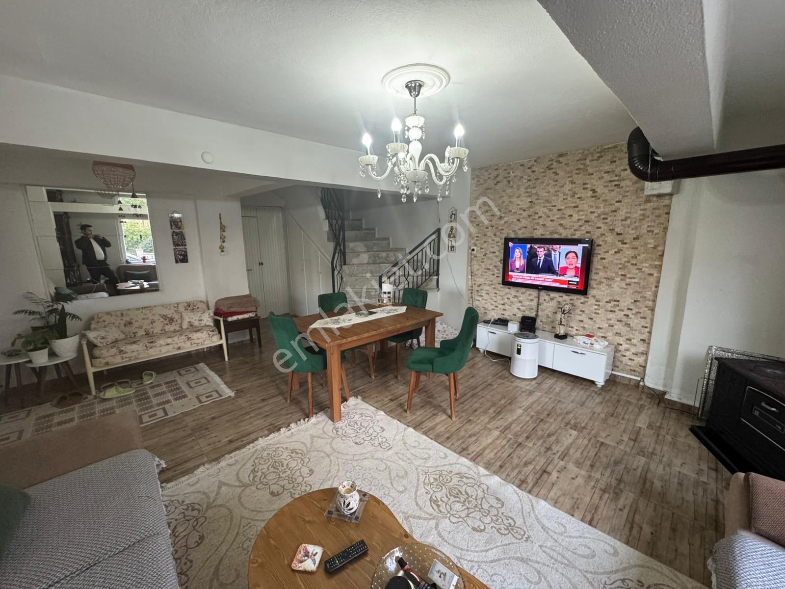 Dikili Merkezde | 6 Odalı, Bahçeli, Yüksek Getirili Pansiyon - Görsel 28