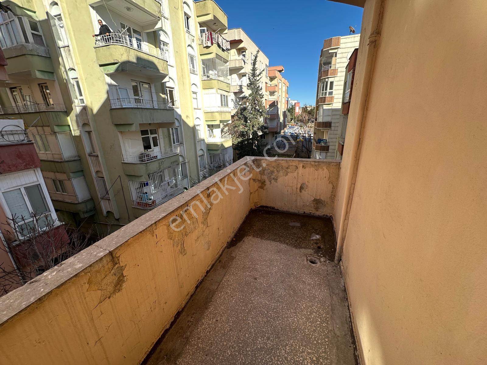Akev Gayrimenkul'den Şair Nabi'de Park Cepheli Ara Kat 3+1 Daire - Görsel 21