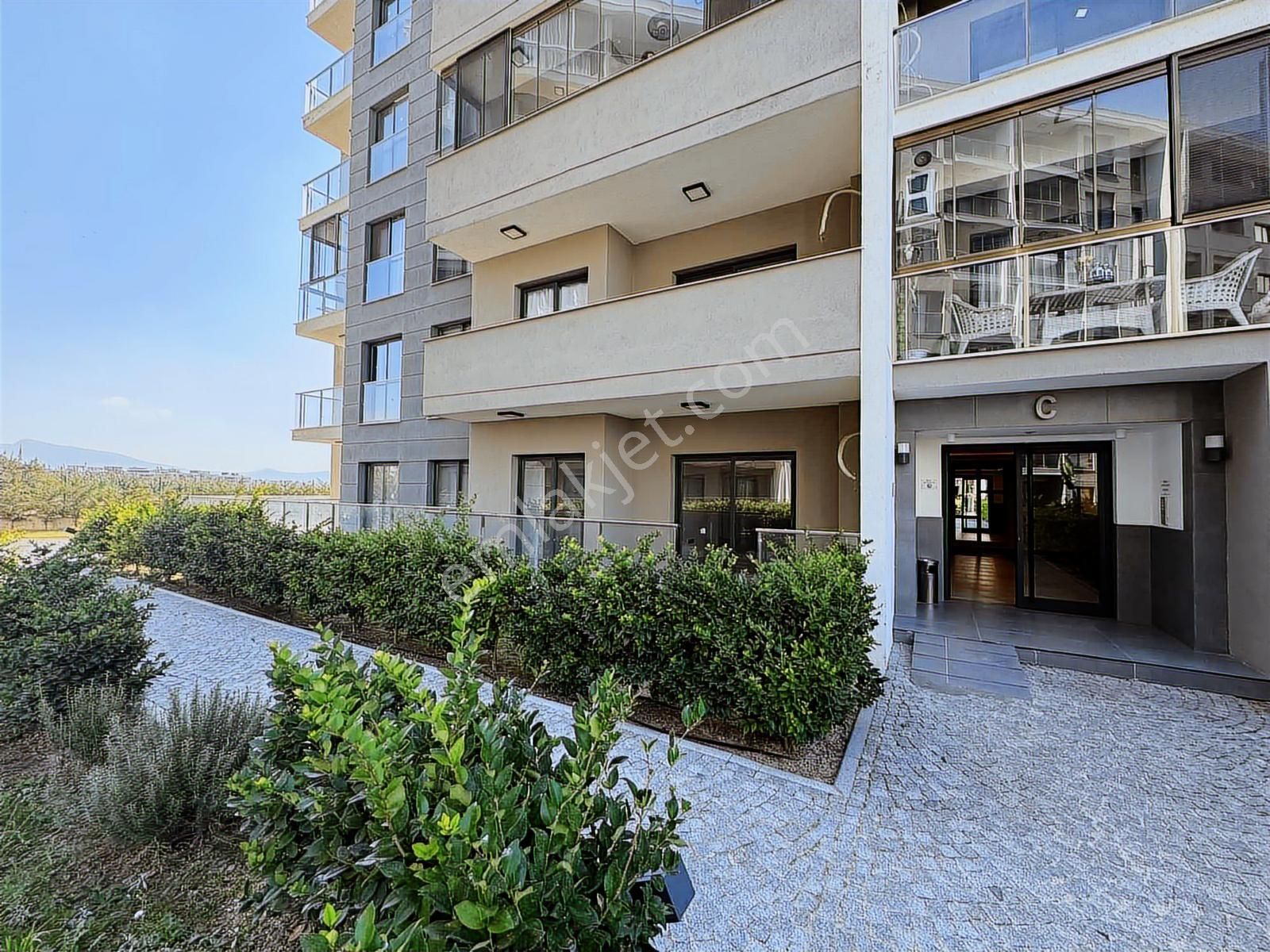 Torbalı Da Havuzlu Güvenlikli Sitede Satılık 3+1 Daire - Görsel 22