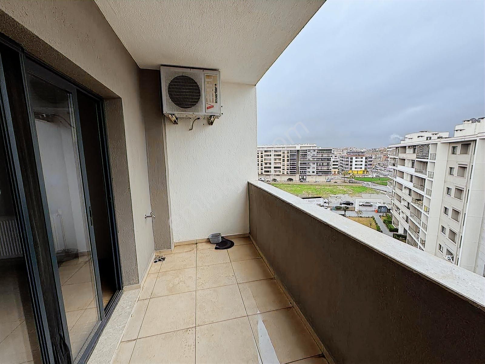 Torbalı Da Havuzlu Güvenlikli Sitede Satılık 3+1 Daire - Görsel 25