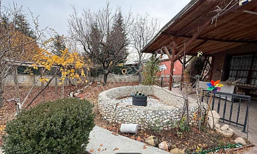 Meram- Kozağaç’ta 1000 M2 Arsa İçinde Yetişmiş Meyve Ağaçlı, 2+1 Müstakil Ev - Görsel 11