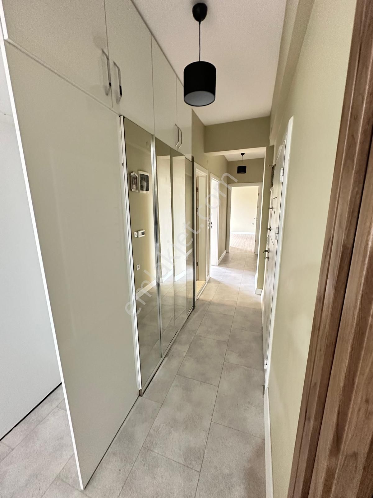 Muradiye Mahallesi Karali Bölgesi 🏡site İçi ✅2+1 88m2 3 Katlının 3 Katı ❇️fuul Özelikli - Görsel 8