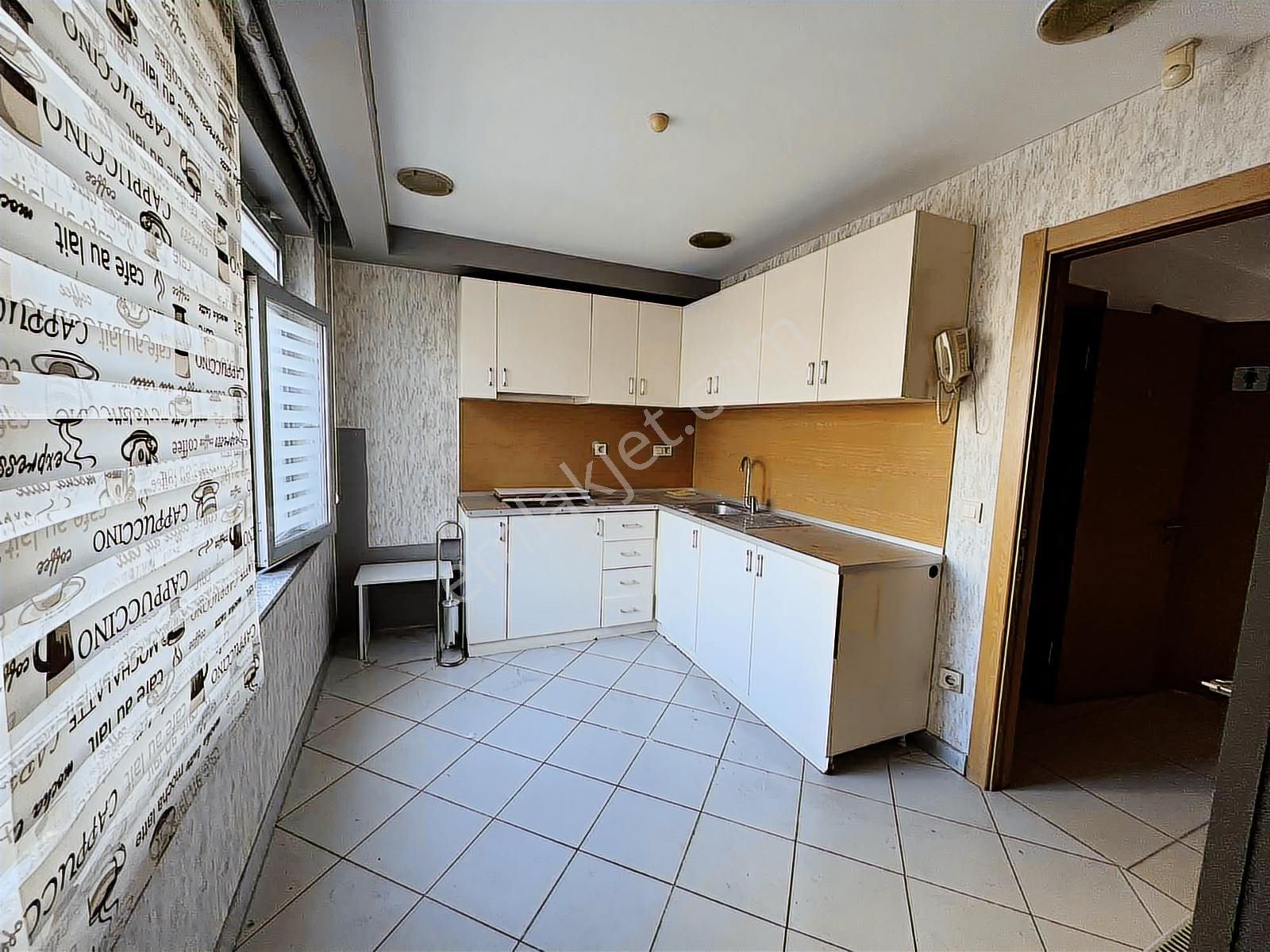 Pendik Çarşıda Kiralık İş Yeri - Görsel 10