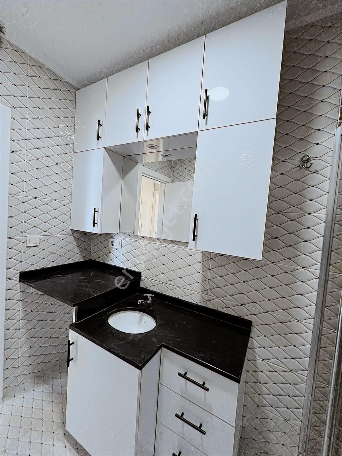 Kartal Yakacık'ta Deniz Manzaralı Emsalsiz 3+1 Satılık Daire - Görsel 26