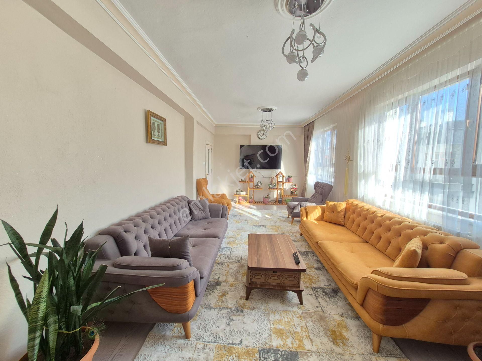 S. Eyyübi Mahallesi'nde Yelda Ark Cepheli 3+1 Dublek 170m2 Masrafsız Fırsar Daire - Görsel 4