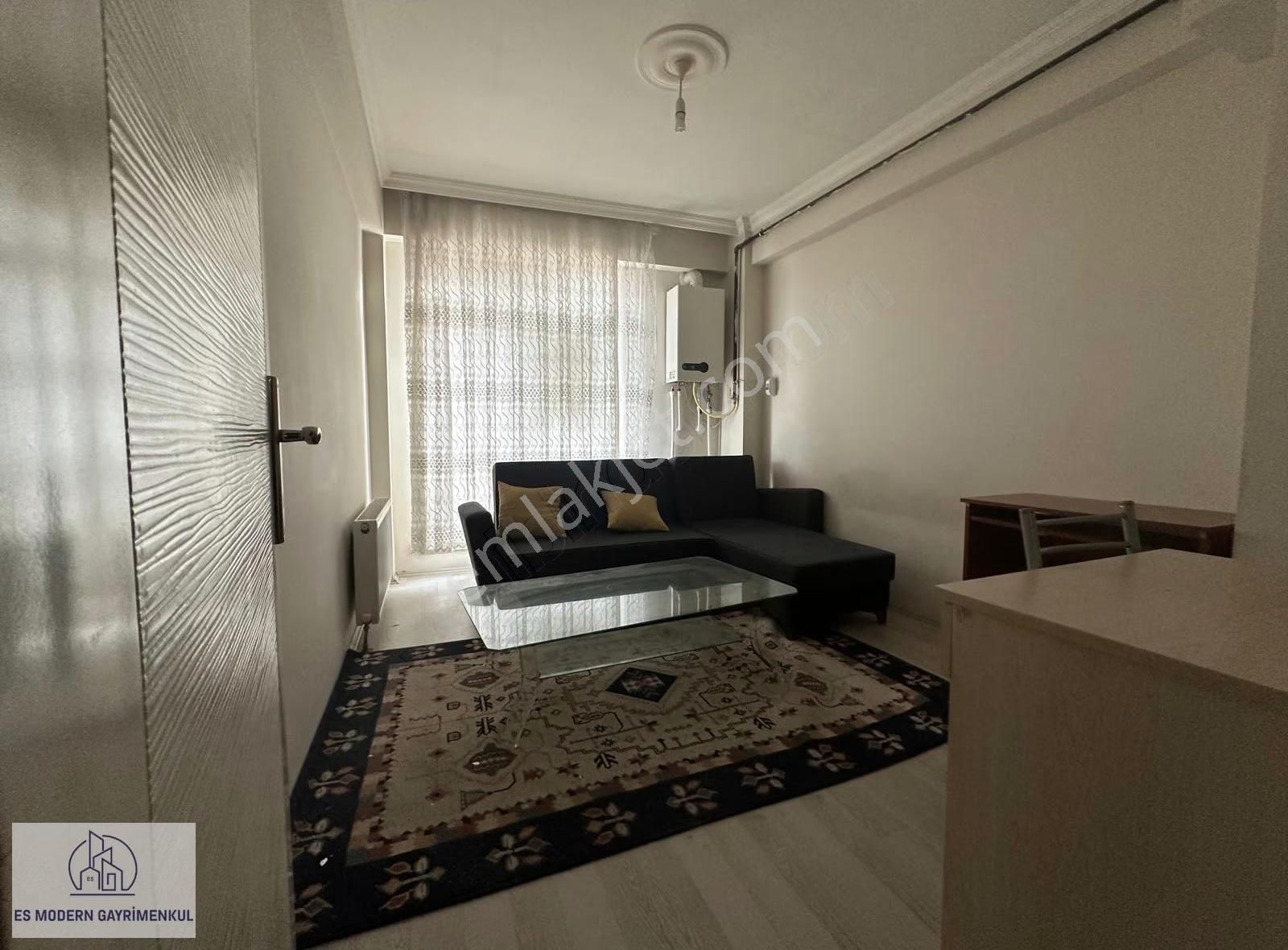 Üniversite Yakını Full Eşyalı Geniş 1+1 Daire